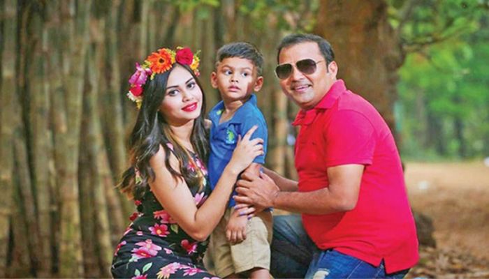 সিদ্দিকের বিরুদ্ধে প্রাক্তন স্ত্রীর মামলার হুমকি 