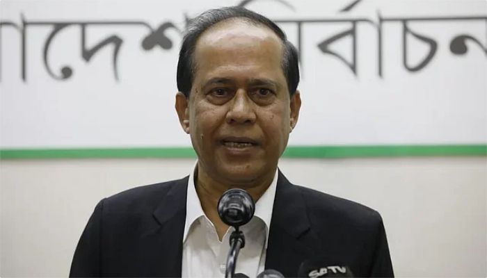 দুই দলের অনড় অবস্থান বিপজ্জনক: সিইসি