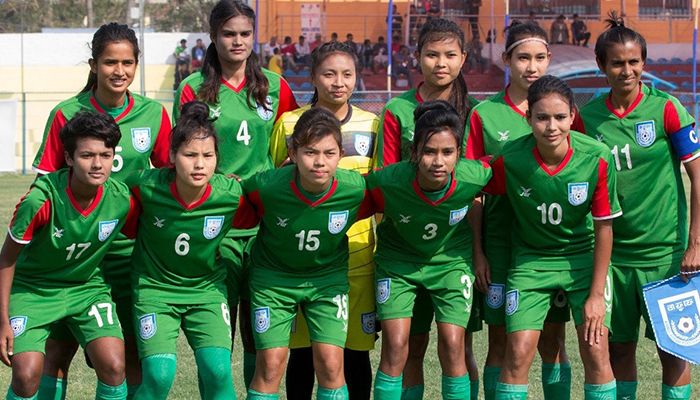 আজ ড্র করলেই ফাইনালে বাঘিনীরা