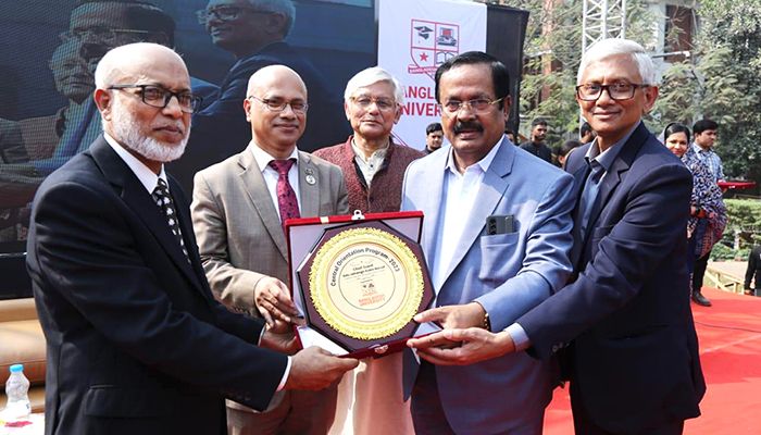বাংলাদেশ ইউনিভার্সিটিতে নবীনবরণ অনুষ্ঠিত
