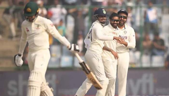 আড়াই দিনে কুপোকাত অস্ট্রেলিয়া