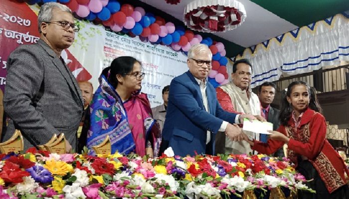 ঝিনাইদহ কৃতী শিক্ষার্থীদের সংবর্ধনা ও বৃত্তি প্রদান
