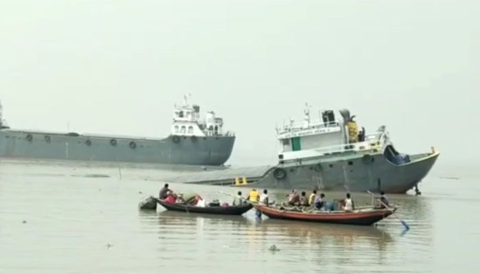 হুগলি নদীতে ডুবল বাংলাদেশি জাহাজ
