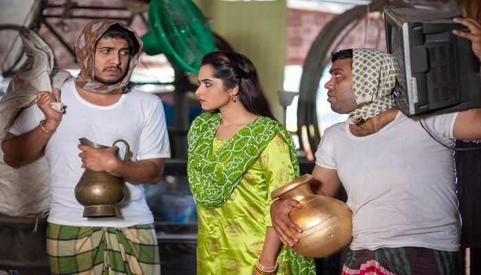 ইসমাইলের পারিবারিক ঐতিহ্য চুরি