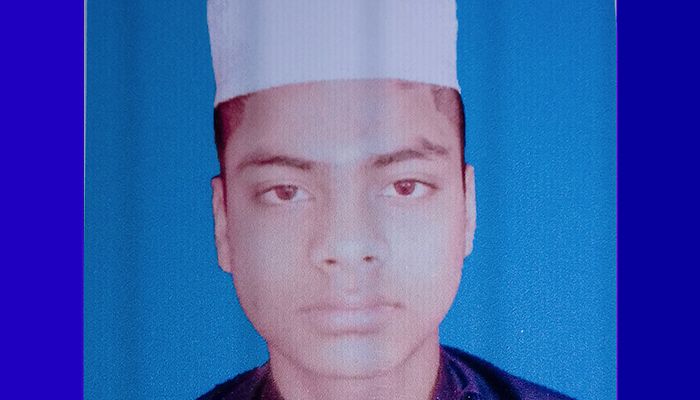 মাদ্রাসায় যাবার পথে কিশোর নিখোঁজ, এক মাসেও মেলেনি সন্ধান 
