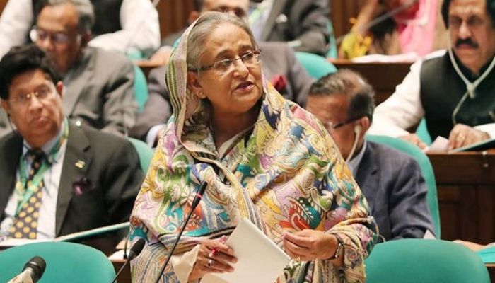 স্পট মার্কেট থেকে এলএনজি আমদানির উদ্যোগ