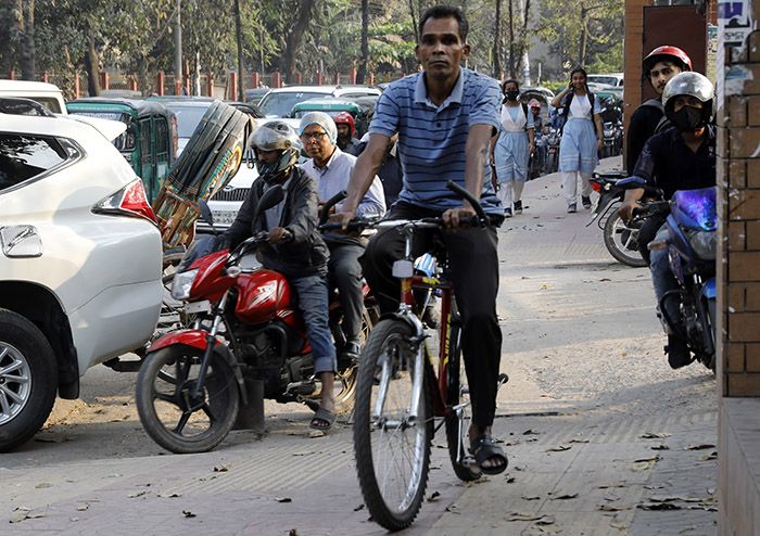 যানজটে দিশেহারা নগরবাসী