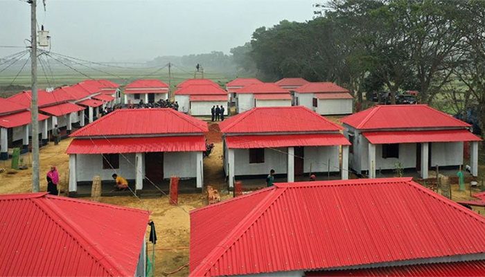 প্রধানমন্ত্রীর উপহারের ঘর পাচ্ছে আরও ৪০ হাজার  পরিবার  