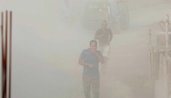 শীর্ষে ইরাক, তবুও ‘অস্বাস্থ্যকর’ ঢাকার বাতাস