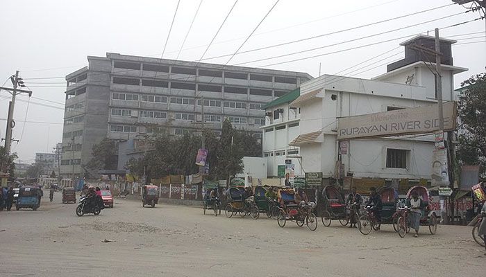 ঢাকাকে ছাড়িয়ে গেলো হেমায়েতপুর