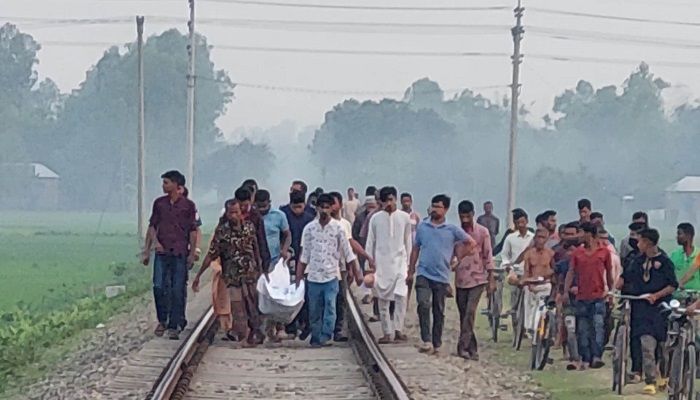 নীলফামারীতে মিতালী ট্রেনে কাটা পড়ে ব্যবসায়ীর মৃত্যু