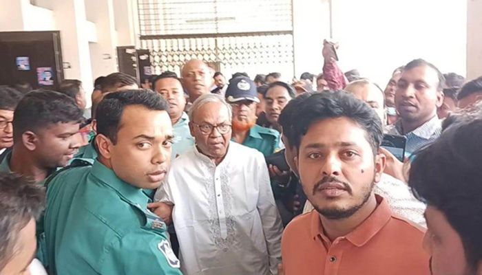রিজভীকে কোর্টে আনা-নেয়ায় বিধি লঙ্ঘনের অভিযোগ