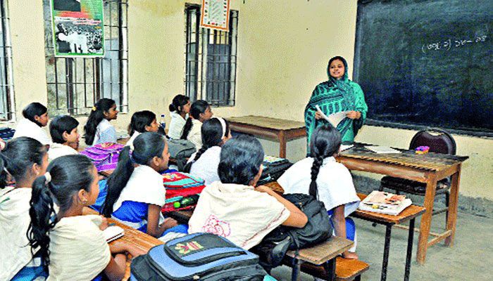 রমজানে প্রাথ‌মিক স্কুল খোলা রাখলে বিড়ম্বনায় পড়বেন নারী শিক্ষকরা