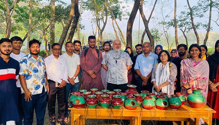 পাখির জন্য ভালোবাসা