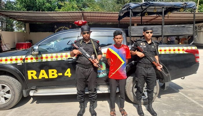 প্রধান শিক্ষককে কুপিয়ে জখম: আসামি রাজু গ্রেপ্তার