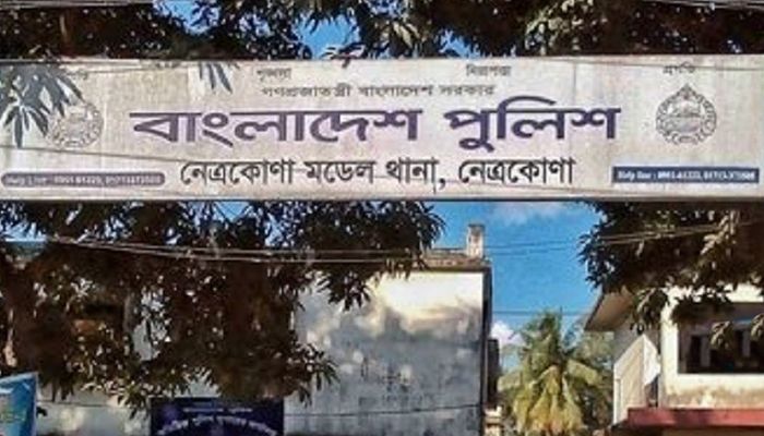 নেত্রকোণায় পিকআপ ও সিএনজির মুখোমুখি সংঘর্ষ, নিহত ২
