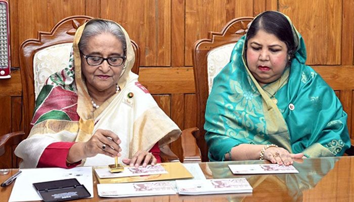 জাতীয় সংসদের সুবর্ণজয়ন্তীতে ডাকটিকিট অবমুক্ত