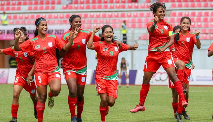 বাংলাদেশ ফুটবল নারী দল। ছবি: সংগৃহীত