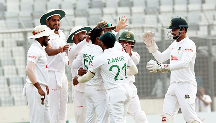 টাইগারদের সহজ টার্গেট দিলো আয়ারল্যান্ড