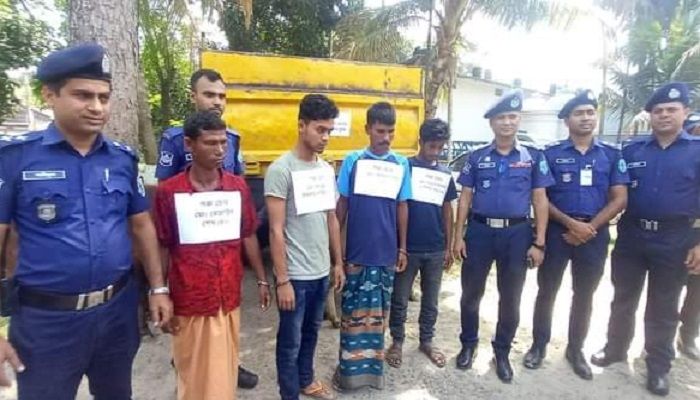 গাইবান্ধায় গরুসহ চোর চক্রের ৪ সদস্য আটক 