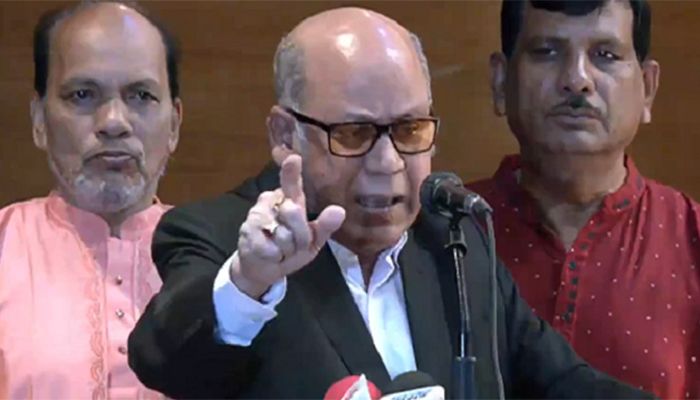 ফ্যাসিস্ট কায়দায় কথা বলছে বিএনপি: সাবেক আইনমন্ত্রী