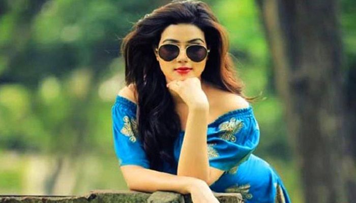আমার এক ড্রাম ভালোবাসা দরকার: মাহি