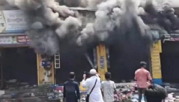 একদিনে দেশের ৫ জায়গায় অগ্নিকাণ্ড