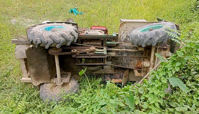 নোয়াখালীতে পাওয়ার টিলার চাপায় শিশুর মৃত্যু