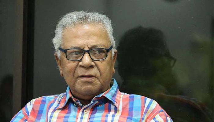 বুদ্ধদেব গুহ সমরেশের চাকরি বাঁচিয়েছিলেন