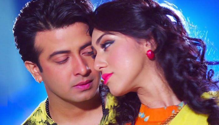 শাকিব আমার কানের দুল অনেকবার পড়েছে: অপু বিশ্বাস
