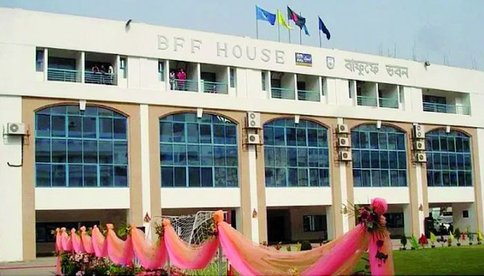 সীমাহীন অভিযোগ নিয়েও নির্বিকার বাফুফের বড়কর্তারা