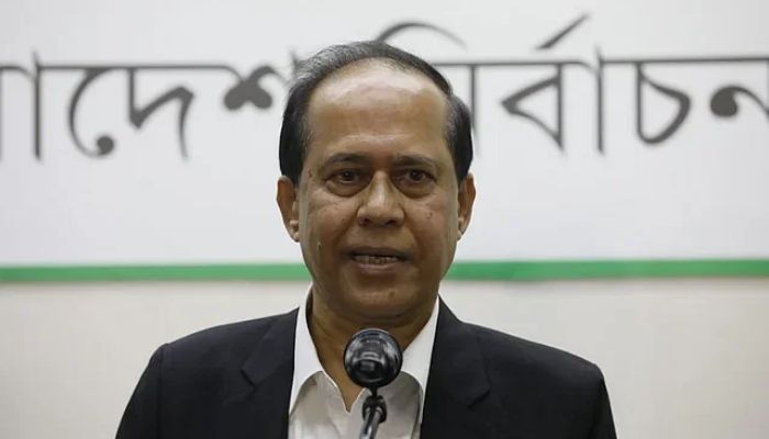 নির্বাচনে সরকারকে নিয়ন্ত্রণে আইন প্রয়োগ করব: সিইসি