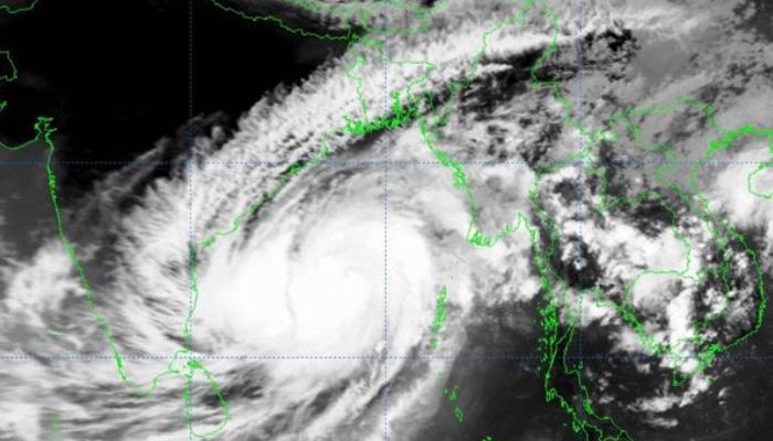 সমুদ্রবন্দরে ৪ নম্বর হুঁশিয়ারি সংকেত
