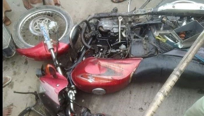 নীলফামারীতে হানিফ পরিবহনের ধাক্কায় প্রাণ গেলো যুবকের