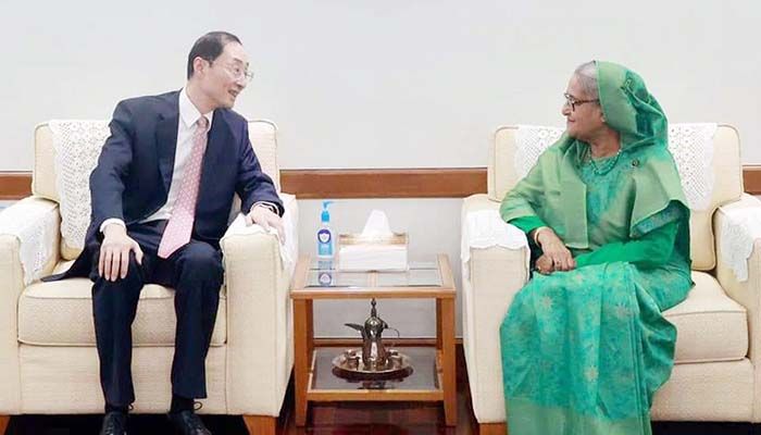 প্রধানমন্ত্রী শেখ হাসিনার সঙ্গে চীনা ভাইস মিনিস্টারের সৌজন্য সাক্ষাৎ