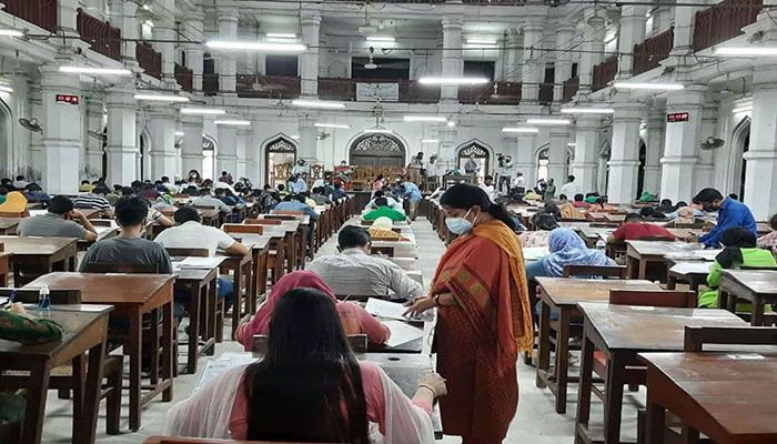 ভর্তি পরীক্ষা। ফাইল ছবি