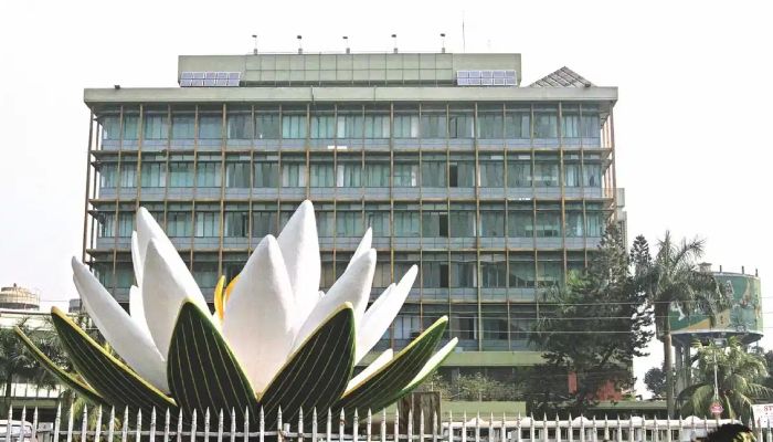 তিন সিটিতে চার দিন রাত ১০টা পর্যন্ত ব্যাংক খোলা
