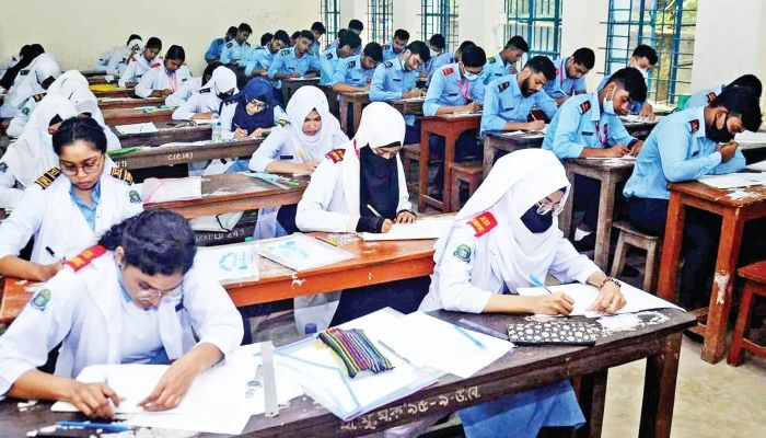 ১৭ আগস্ট শুরু হতে পারে এইচএসসি পরীক্ষা