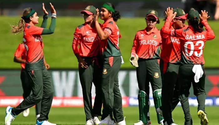 বেতন বাড়লো নারী ক্রিকেটারদের