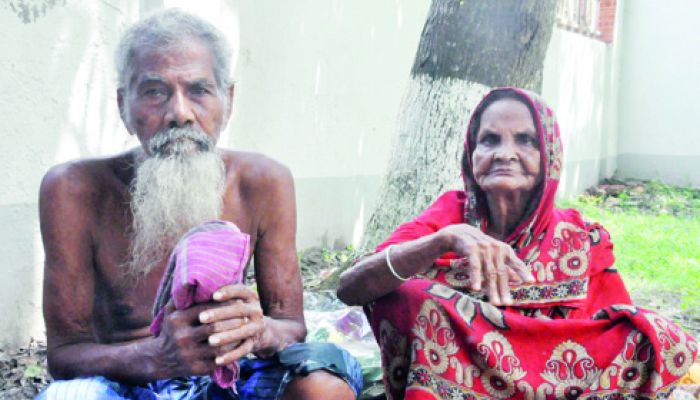 বাড়ছে ষাটোর্ধ্ব মানুষের সংখ্যা