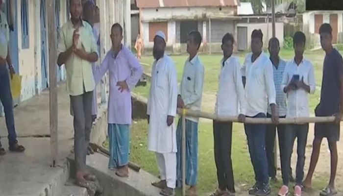 ভারতে পঞ্চায়েতে ভোটগ্রহণ চলছে, ৫ স্থলবন্দরে আমদানি-রপ্তানি বন্ধ 