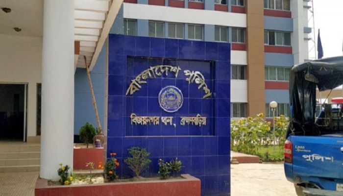ব্রাহ্মণবাড়িয়ায় ১৮ মাদক ব্যবসায়ীসহ ৭০ জনের বিরুদ্ধে পুলিশের মামলা