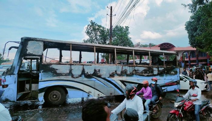 অগ্নিসংযোগ-ভাঙচুরের শিকার ৩১ গাড়ির ক্ষতিপূরণ দাবি