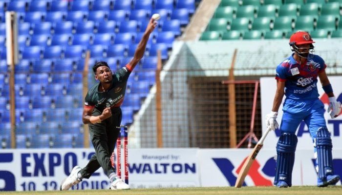 বাংলাদেশকে পাহাড়সম টার্গেট দিলো আফগানরা