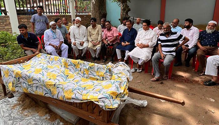 মারা গেলেন বঙ্গবন্ধুর ফুপাতো ভাই খন্দকার এনায়েত হোসেন