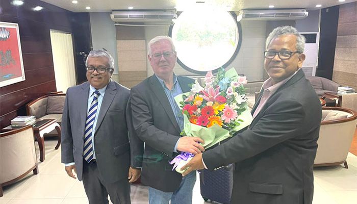 ছয় দিনের সফরে ইইউর বিশেষ প্রতিনিধি ঢাকায় 