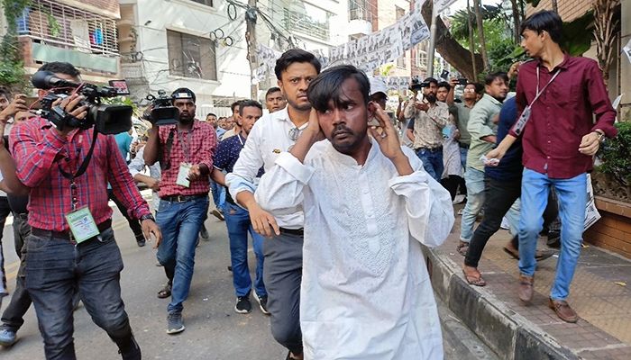 হিরো আলমের ওপর হামলার ঘটনায় মামলা 