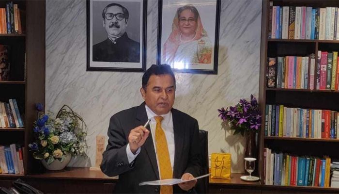 মানুষ কি না খেয়ে আছে, প্রশ্ন অর্থমন্ত্রীর