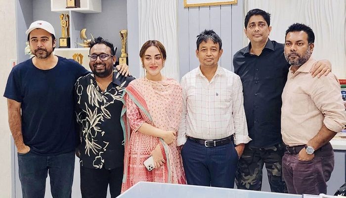 ‘সুড়ঙ্গ’ টিম ডিবি কার্যালয়ে, যা বললেন হারুন 