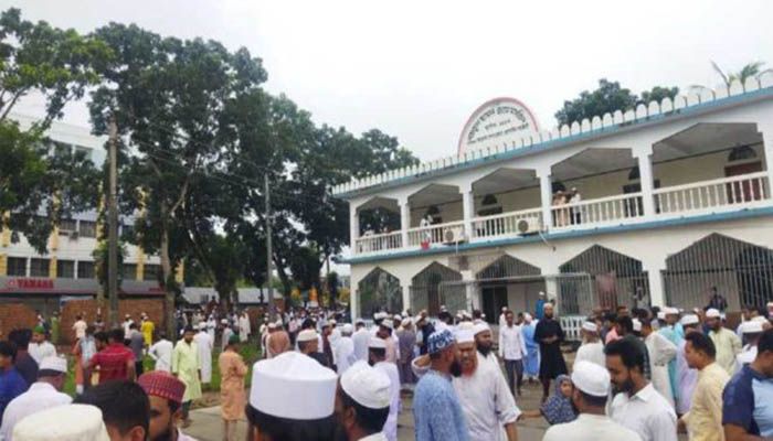 পিরোজপুরে নেওয়া হয়েছে সাঈদীর মরদেহ, বাড়ছে মানুষের ভিড়